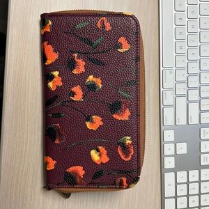 Full zip wallet